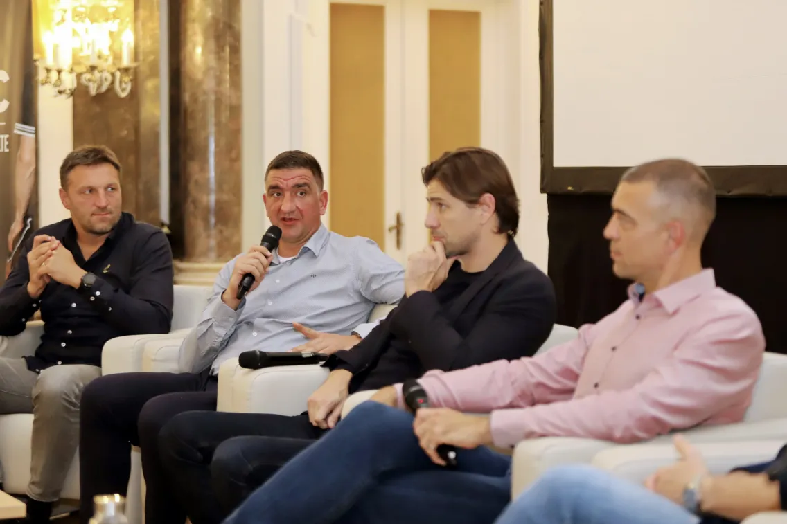 filmklub-Vízipólós vetítés.jpg